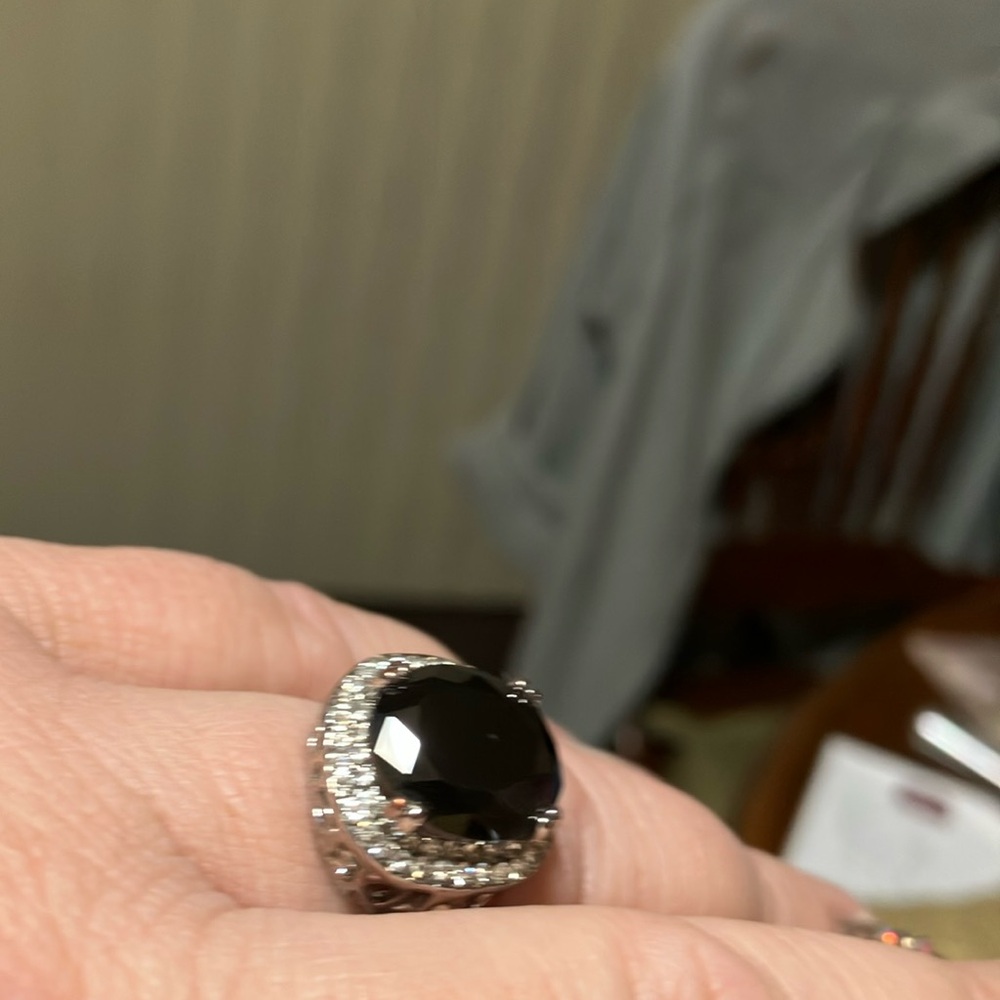 Silver plated black quartz surrounded by cub zirconia 8 1/2 Charmin Charlie’s
